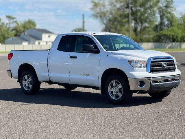 toyota tundra 2013 5TFUM5F13DX049323 image toyota tundra 2013 5TFUM5F13DX049323 image