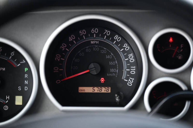 toyota tundra 2010 5TFUM5F15AX006274 image toyota tundra 2010 5TFUM5F15AX006274 image