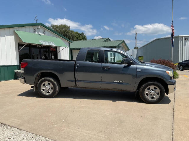 toyota tundra 2010 5TFRM5F16AX008086 image toyota tundra 2010 5TFRM5F16AX008086 image