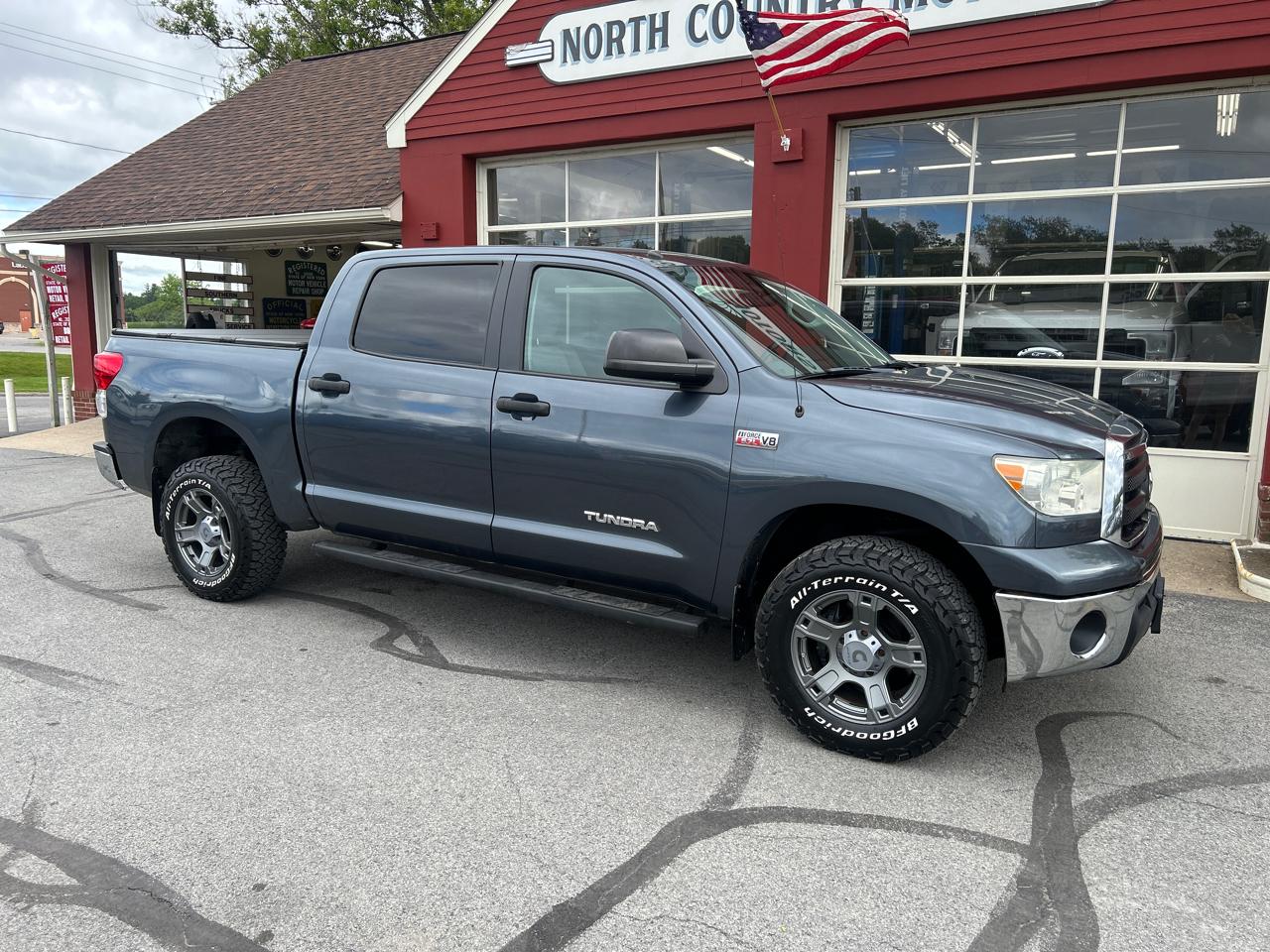 toyota tundra 2010 5TFDY5F18AX133492 image toyota tundra 2010 5TFDY5F18AX133492 image