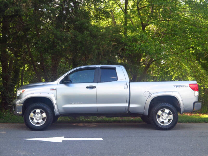 toyota tundra 2010 5TFUY5F14AX155019 image toyota tundra 2010 5TFUY5F14AX155019 image