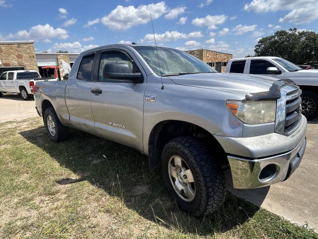 toyota tundra 2010 5TFUW5F12AX099071 image toyota tundra 2010 5TFUW5F12AX099071 image
