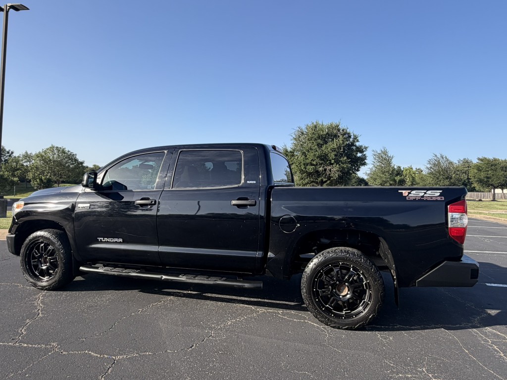 toyota tundra 2014 5TFEY5F18EX147967 image toyota tundra 2014 5TFEY5F18EX147967 image