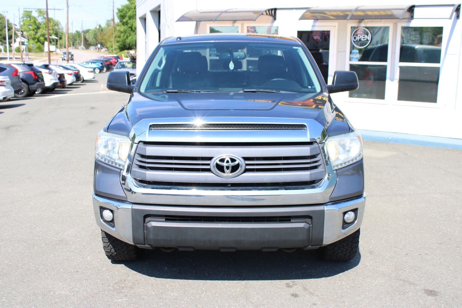 toyota tundra 2014 5TFDW5F12EX385928 image toyota tundra 2014 5TFDW5F12EX385928 image