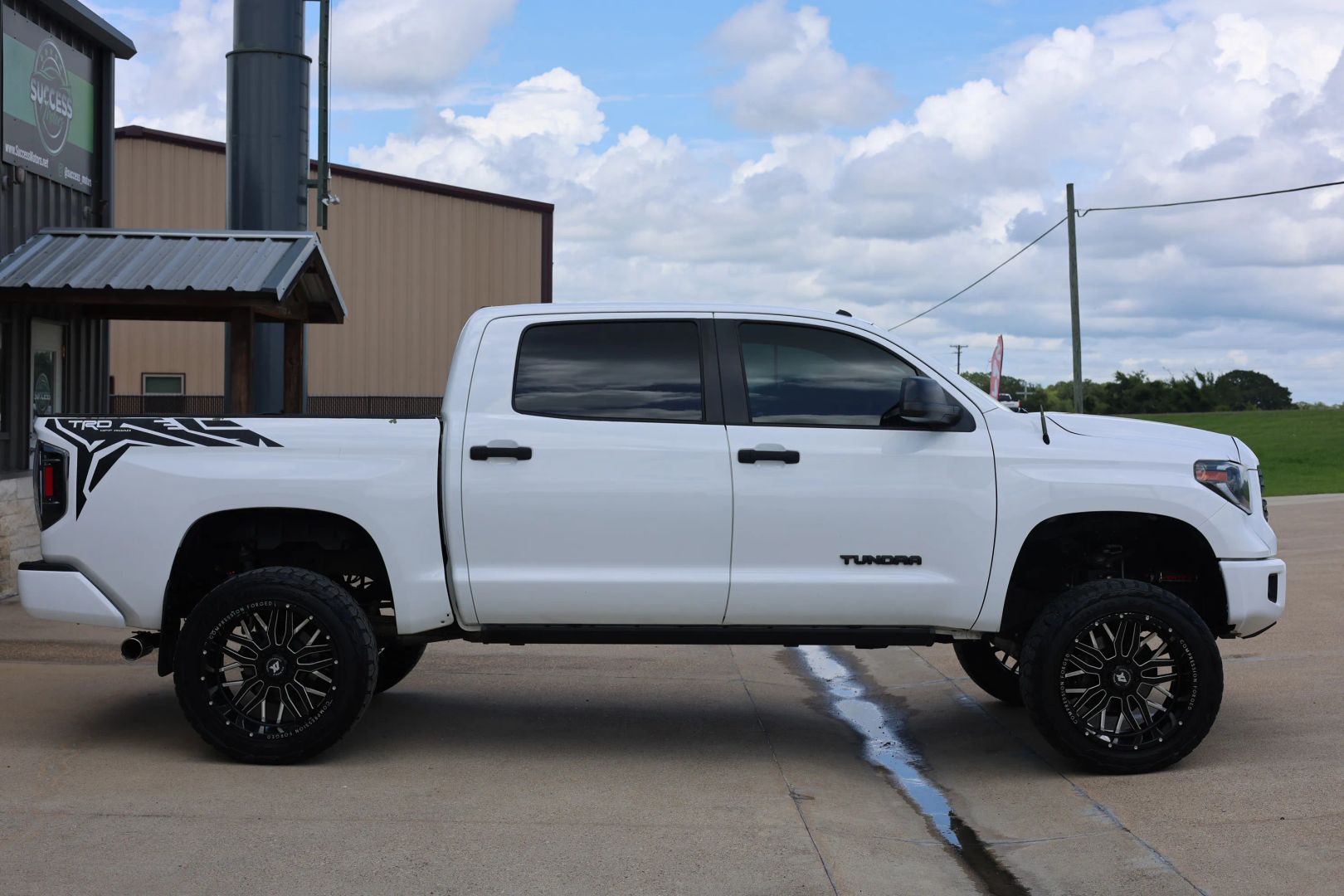 toyota tundra 2014 5TFEM5F18EX071775 image toyota tundra 2014 5TFEM5F18EX071775 image