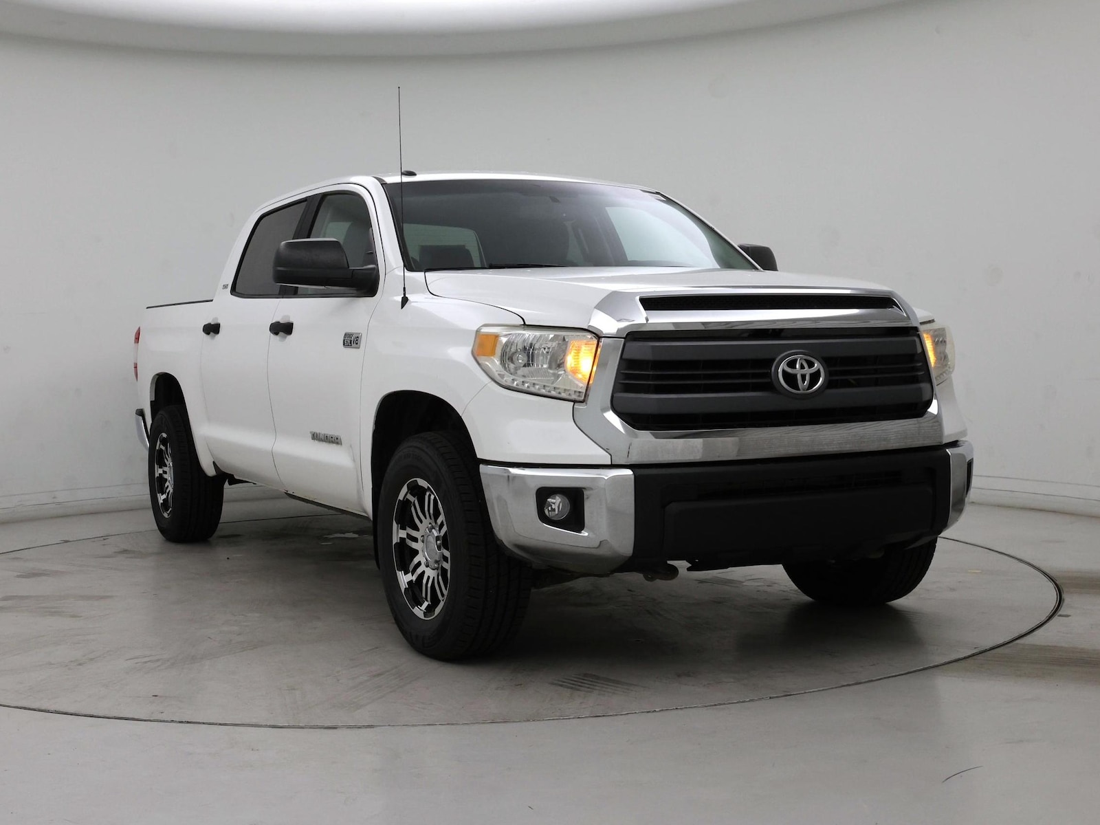 toyota tundra 2015 5TFDW5F10FX451992 image toyota tundra 2015 5TFDW5F10FX451992 image