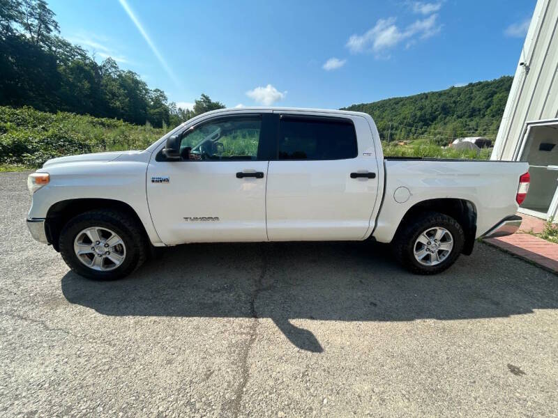 toyota tundra 2015 5TFDY5F12FX465368 image toyota tundra 2015 5TFDY5F12FX465368 image