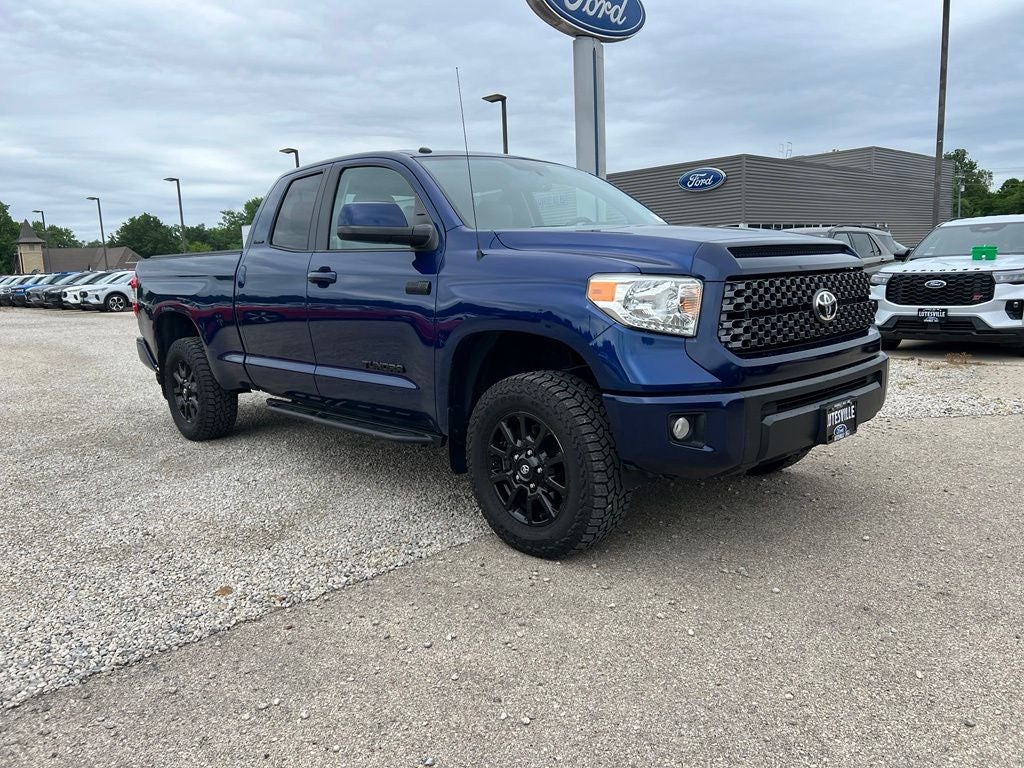 toyota tundra 2015 5TFBW5F1XFX423589 image toyota tundra 2015 5TFBW5F1XFX423589 image