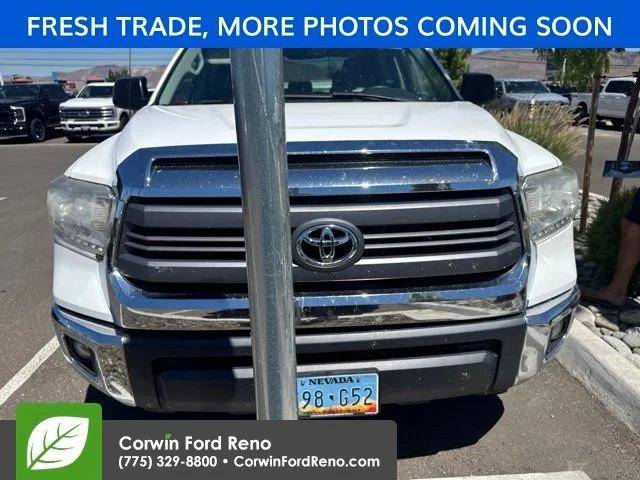 toyota tundra 2015 5TFDY5F15FX483640 image toyota tundra 2015 5TFDY5F15FX483640 image
