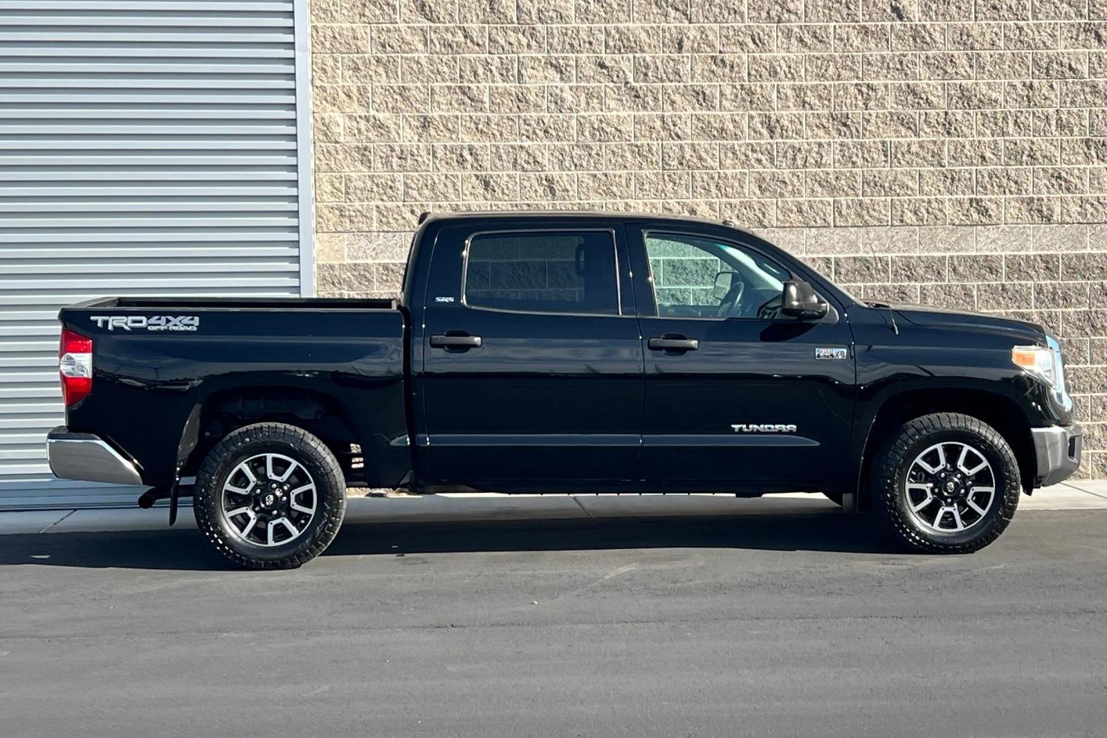 toyota tundra 2015 5TFDY5F14FX470216 image toyota tundra 2015 5TFDY5F14FX470216 image