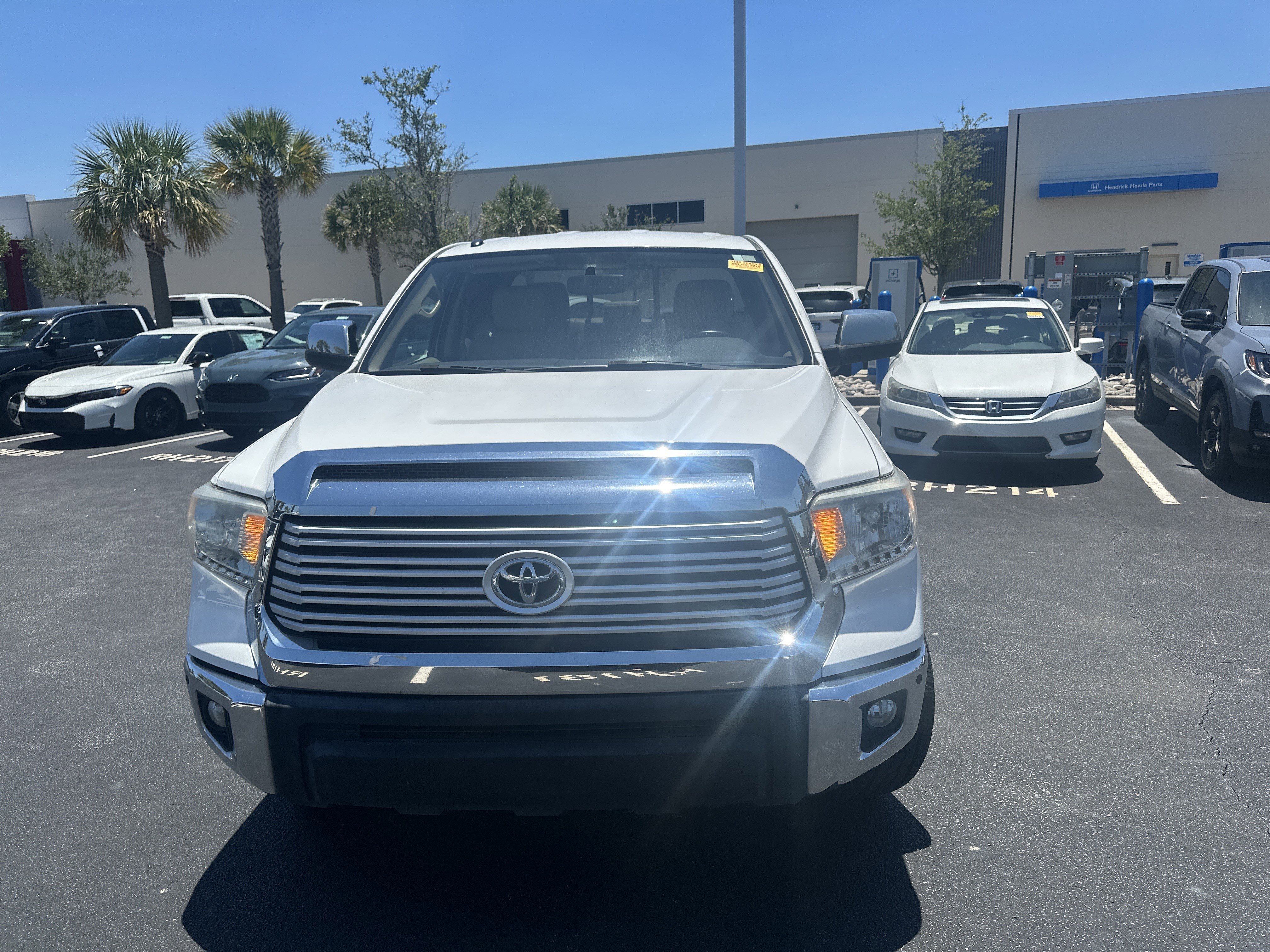 toyota tundra 2015 5TFBW5F14FX473646 image toyota tundra 2015 5TFBW5F14FX473646 image