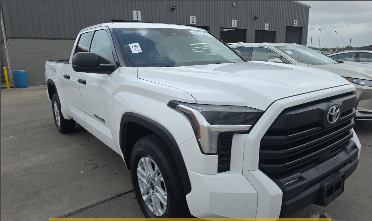 toyota tundra 2022 5TFLA5AA1NX015829 image toyota tundra 2022 5TFLA5AA1NX015829 image