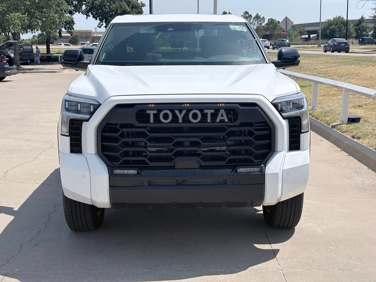 toyota tundra 2025 5TFWC5DB2SX102176 image toyota tundra 2025 5TFWC5DB2SX102176 image