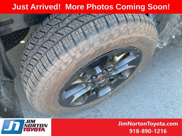 toyota tundra 2025 5TFLA5AB4SX041734 image toyota tundra 2025 5TFLA5AB4SX041734 image