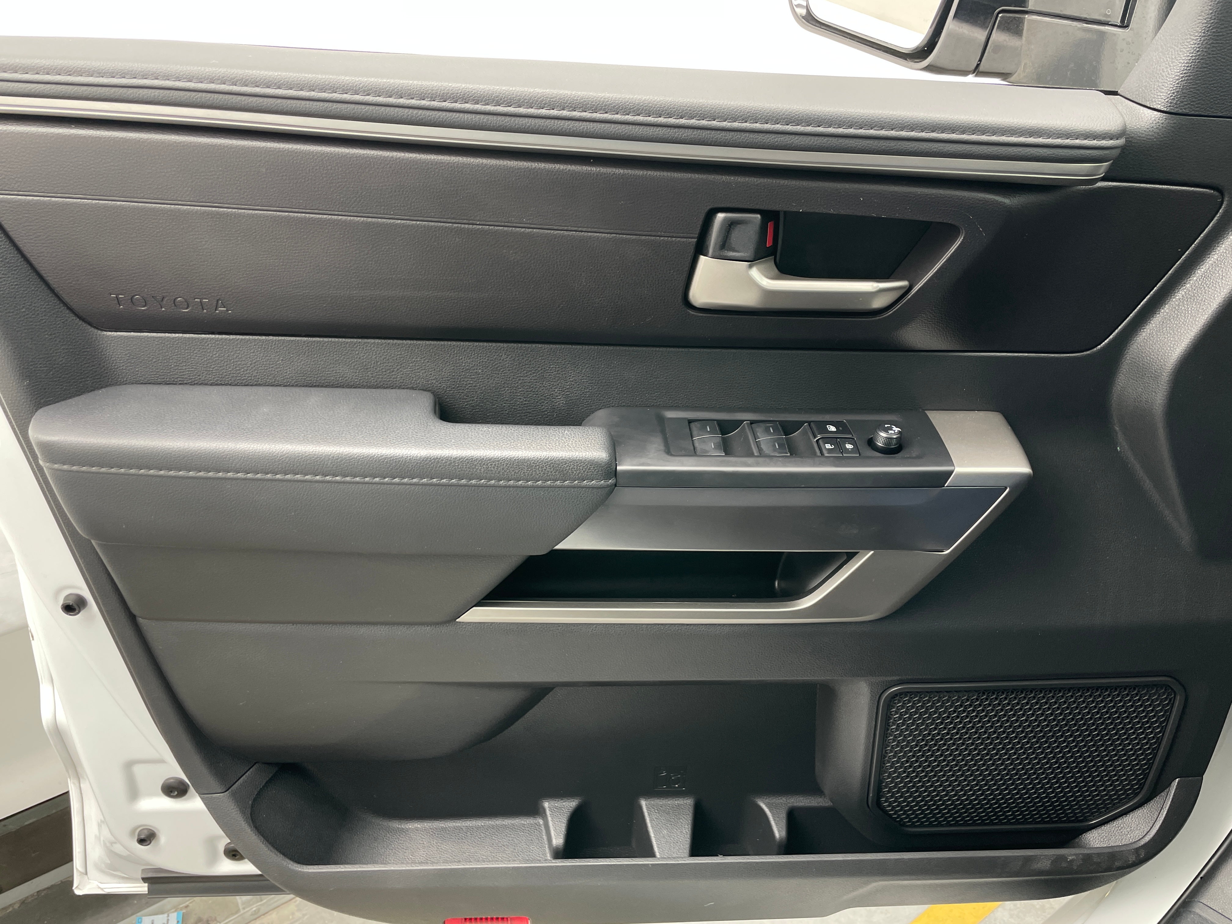 toyota tundra 2025 5TFLA5DB9SX295659 image toyota tundra 2025 5TFLA5DB9SX295659 image