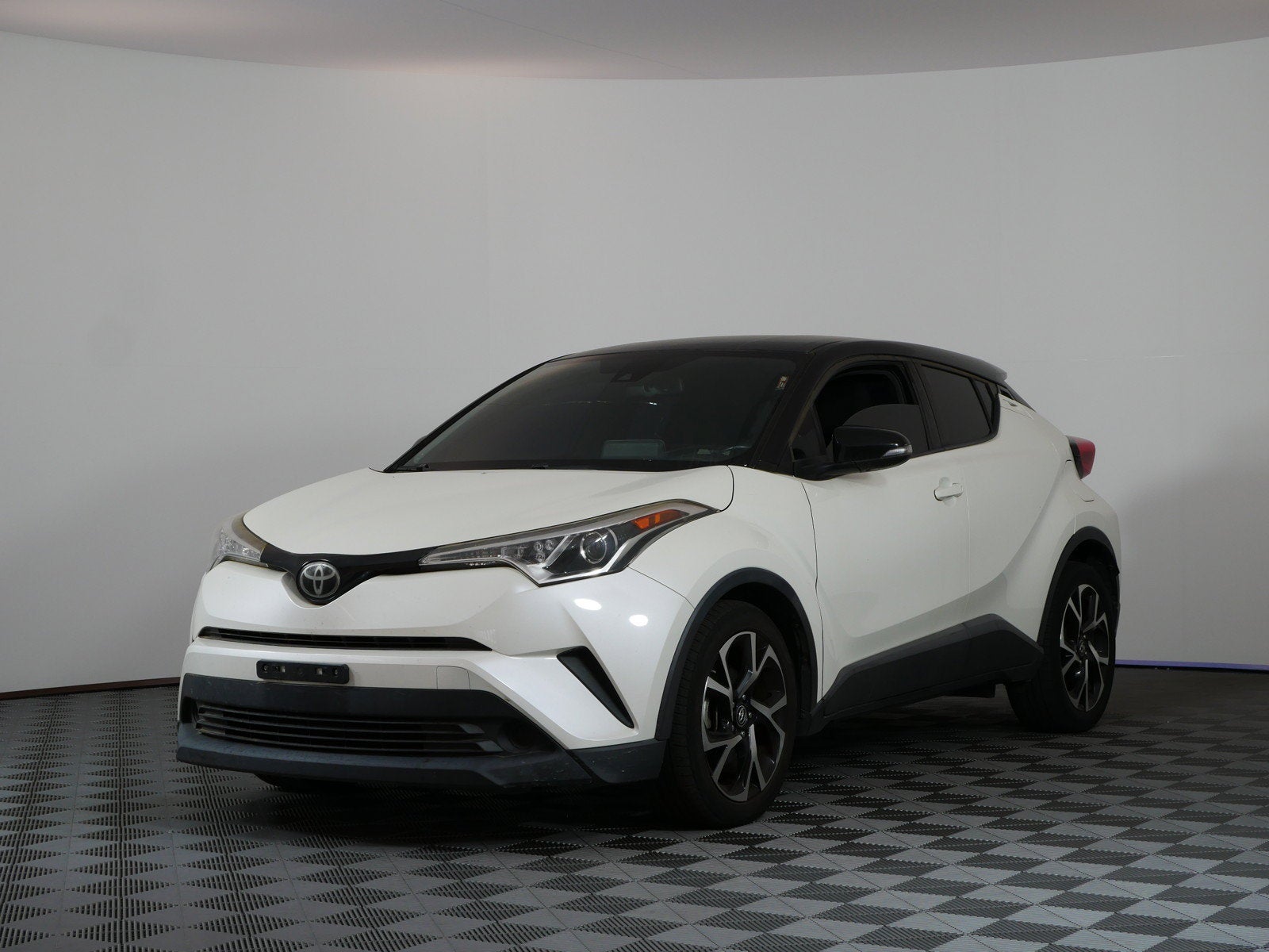 toyota c-hr 2019 JTNKHMBX5K1061677 image toyota c-hr 2019 JTNKHMBX5K1061677 image