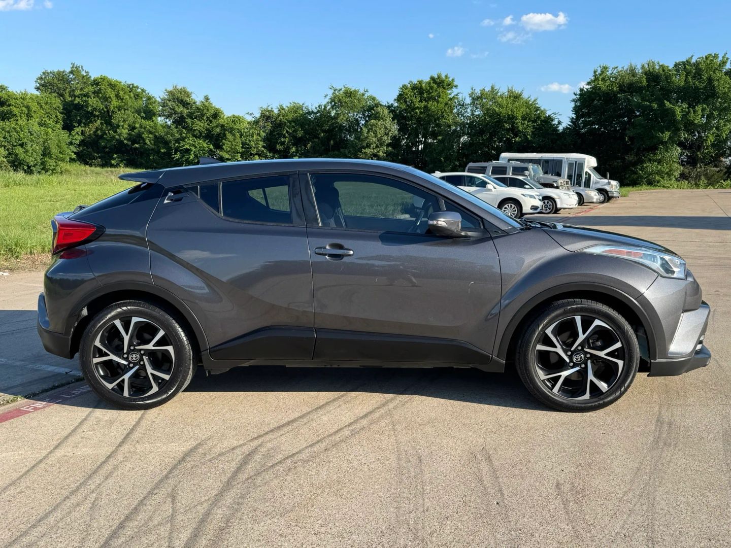 toyota c-hr 2018 NMTKHMBXXJR028419 image toyota c-hr 2018 NMTKHMBXXJR028419 image