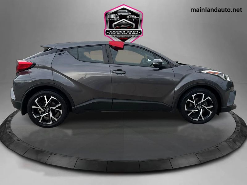 toyota c-hr 2018 NMTKHMBX8JR035479 image toyota c-hr 2018 NMTKHMBX8JR035479 image