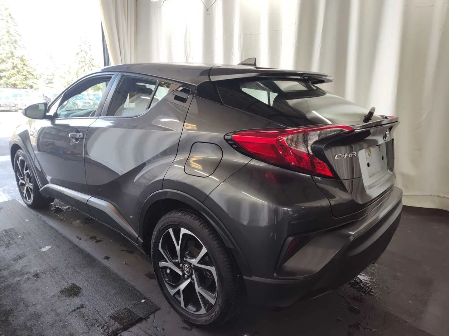 toyota c-hr 2018 NMTKHMBX5JR019885 image toyota c-hr 2018 NMTKHMBX5JR019885 image