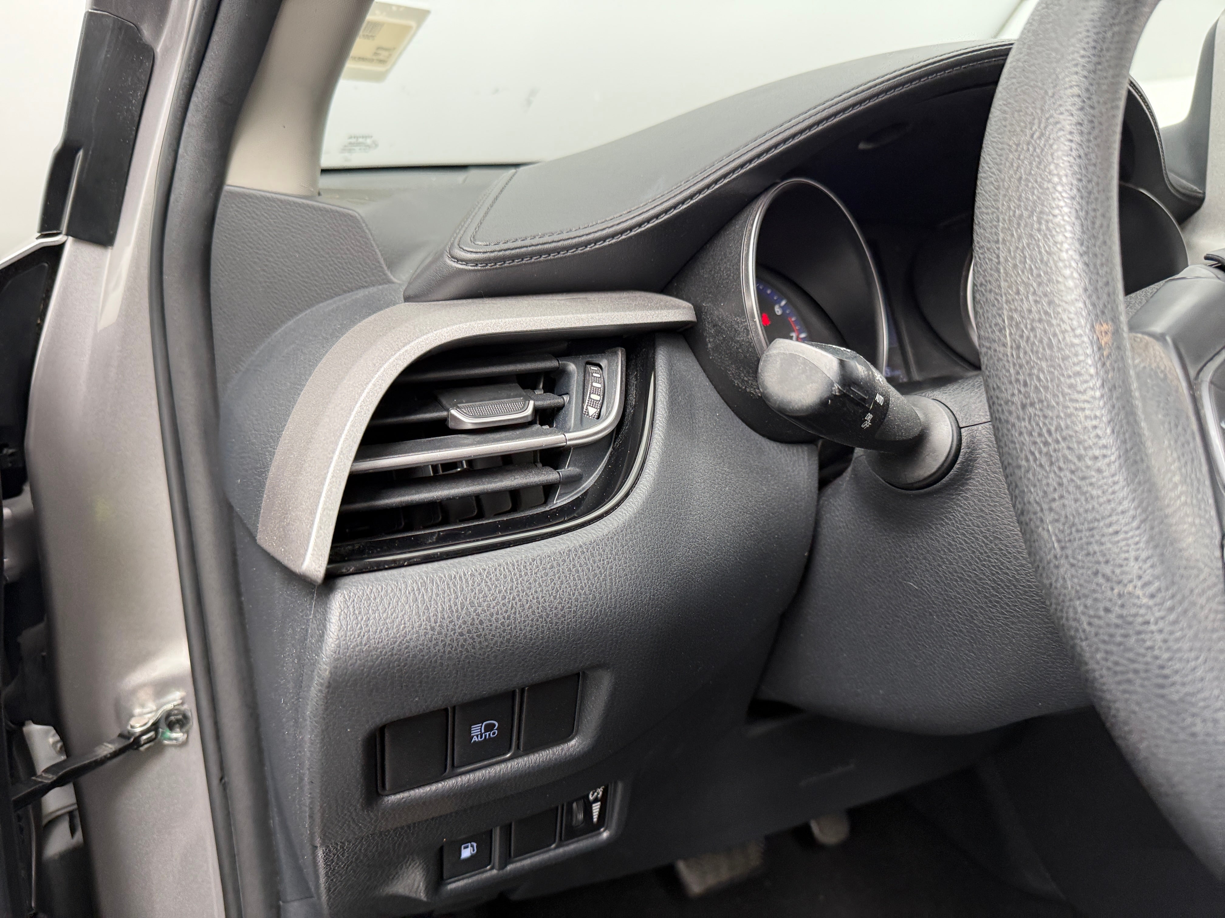 toyota c-hr 2020 NMTKHMBX5LR104311 image