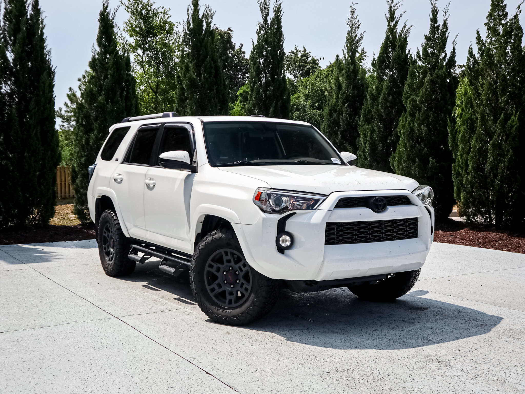 toyota 4runner 2019 JTEBU5JR7K5709145 image toyota 4runner 2019 JTEBU5JR7K5709145 image