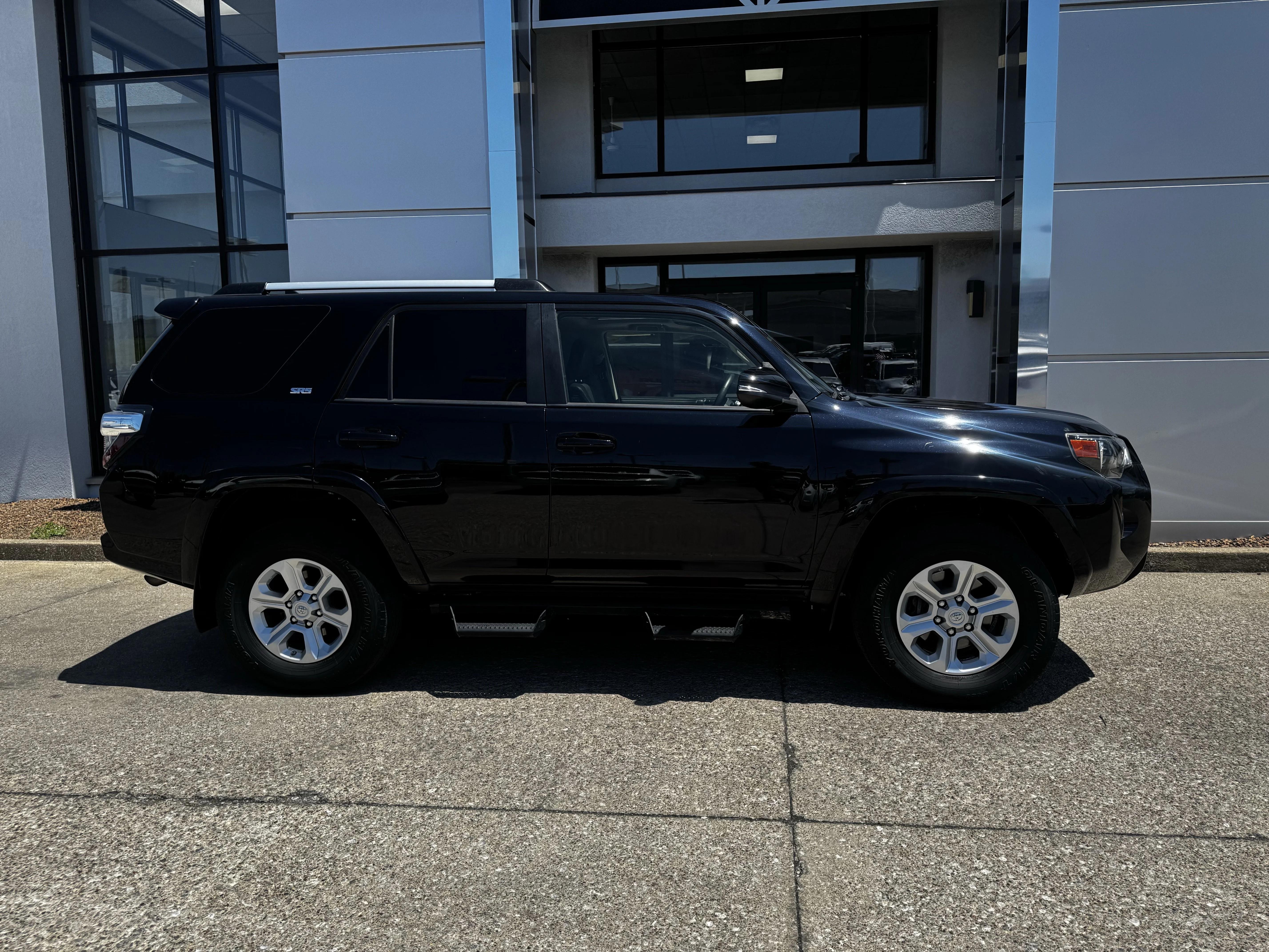 toyota 4runner 2019 JTEBU5JR9K5667691 image toyota 4runner 2019 JTEBU5JR9K5667691 image