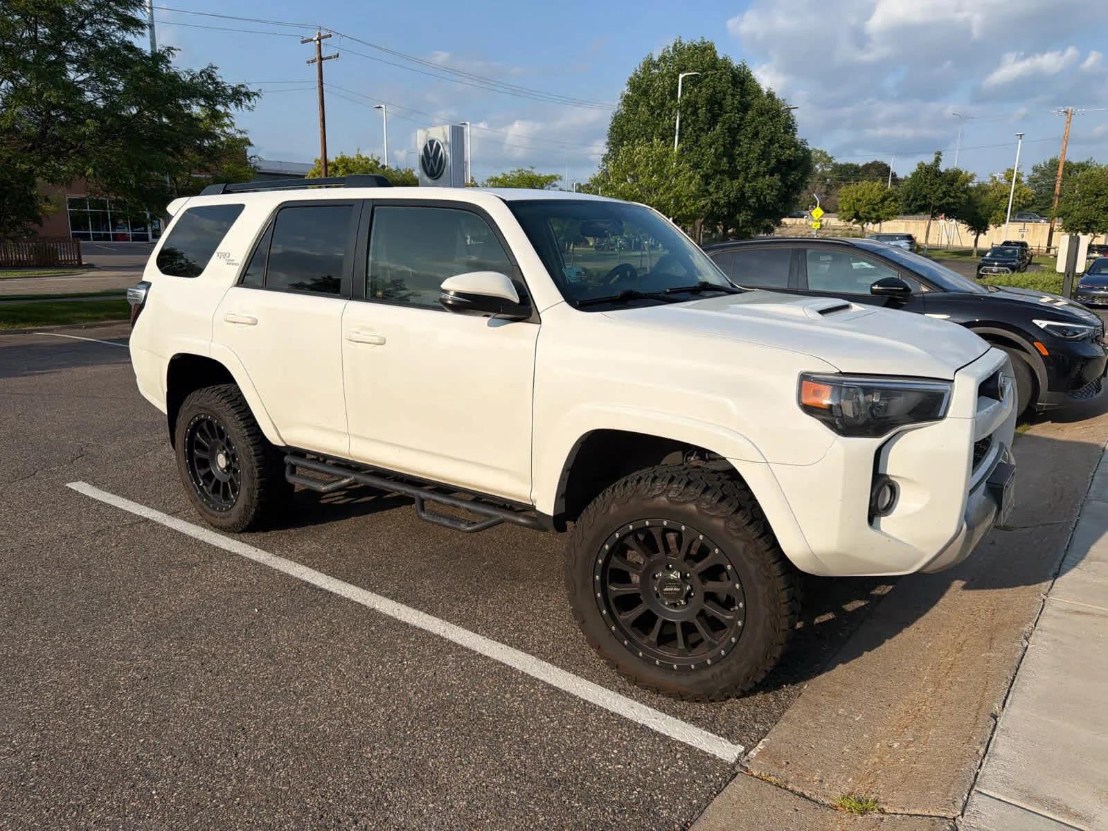toyota 4runner 2019 JTEBU5JR7K5651568 image toyota 4runner 2019 JTEBU5JR7K5651568 image