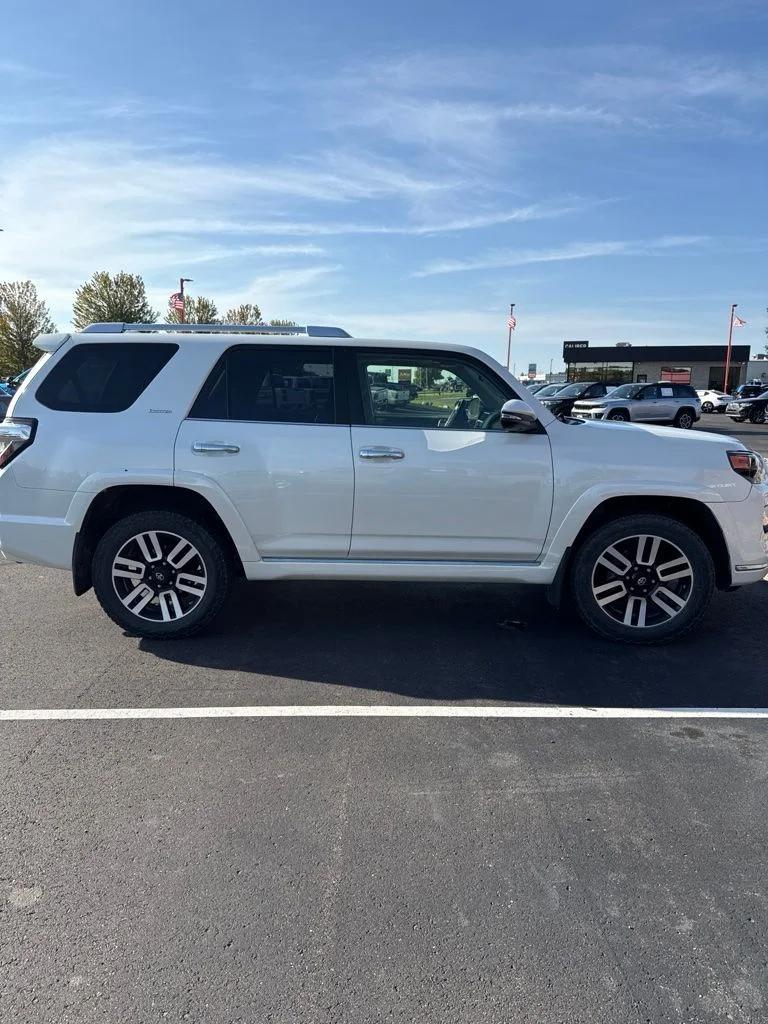 toyota 4runner 2019 JTEBU5JRXK5669031 image toyota 4runner 2019 JTEBU5JRXK5669031 image