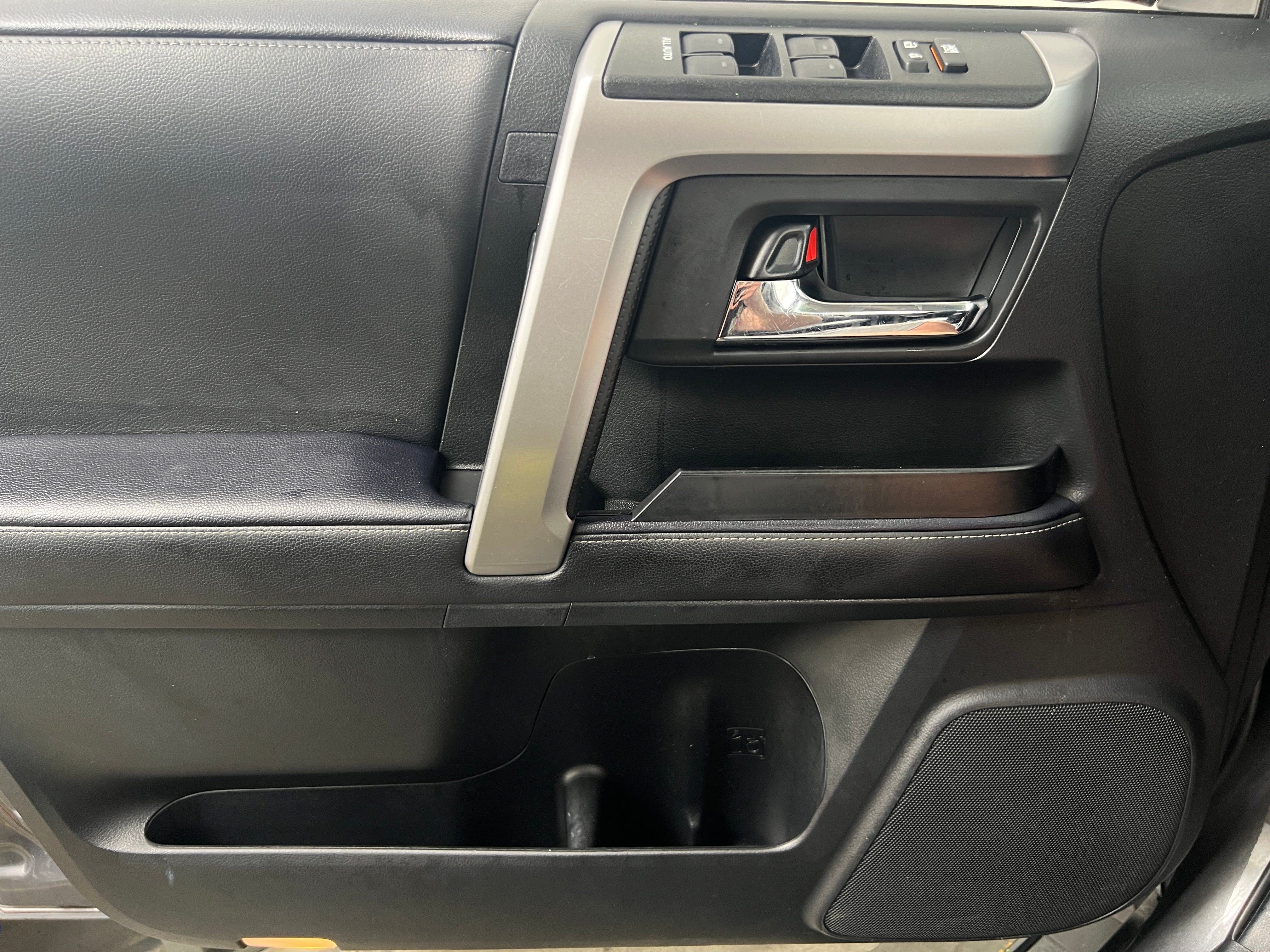 toyota 4runner 2019 JTEBU5JRXK5658272 image toyota 4runner 2019 JTEBU5JRXK5658272 image