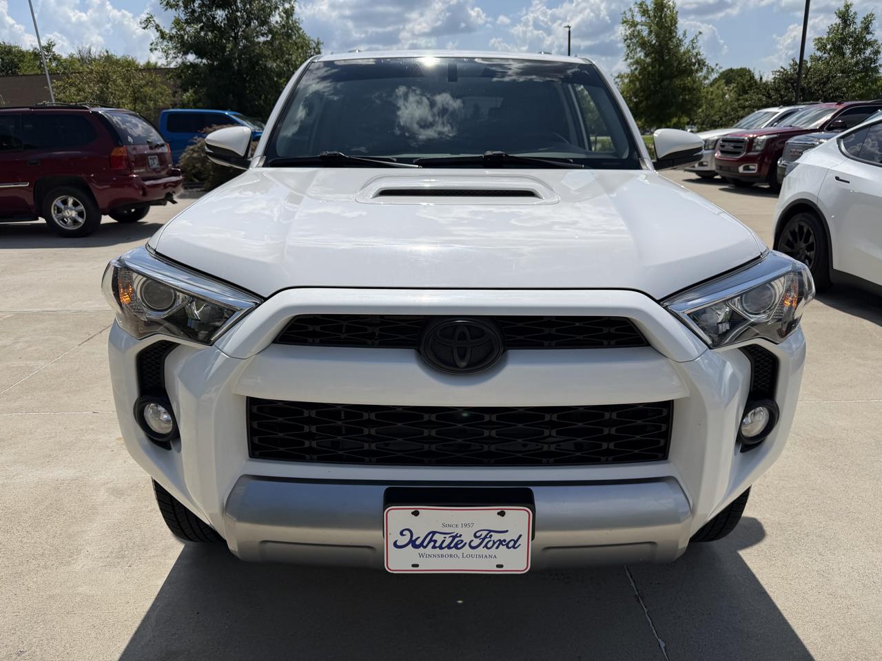toyota 4runner 2019 JTEBU5JRXK5651709 image toyota 4runner 2019 JTEBU5JRXK5651709 image