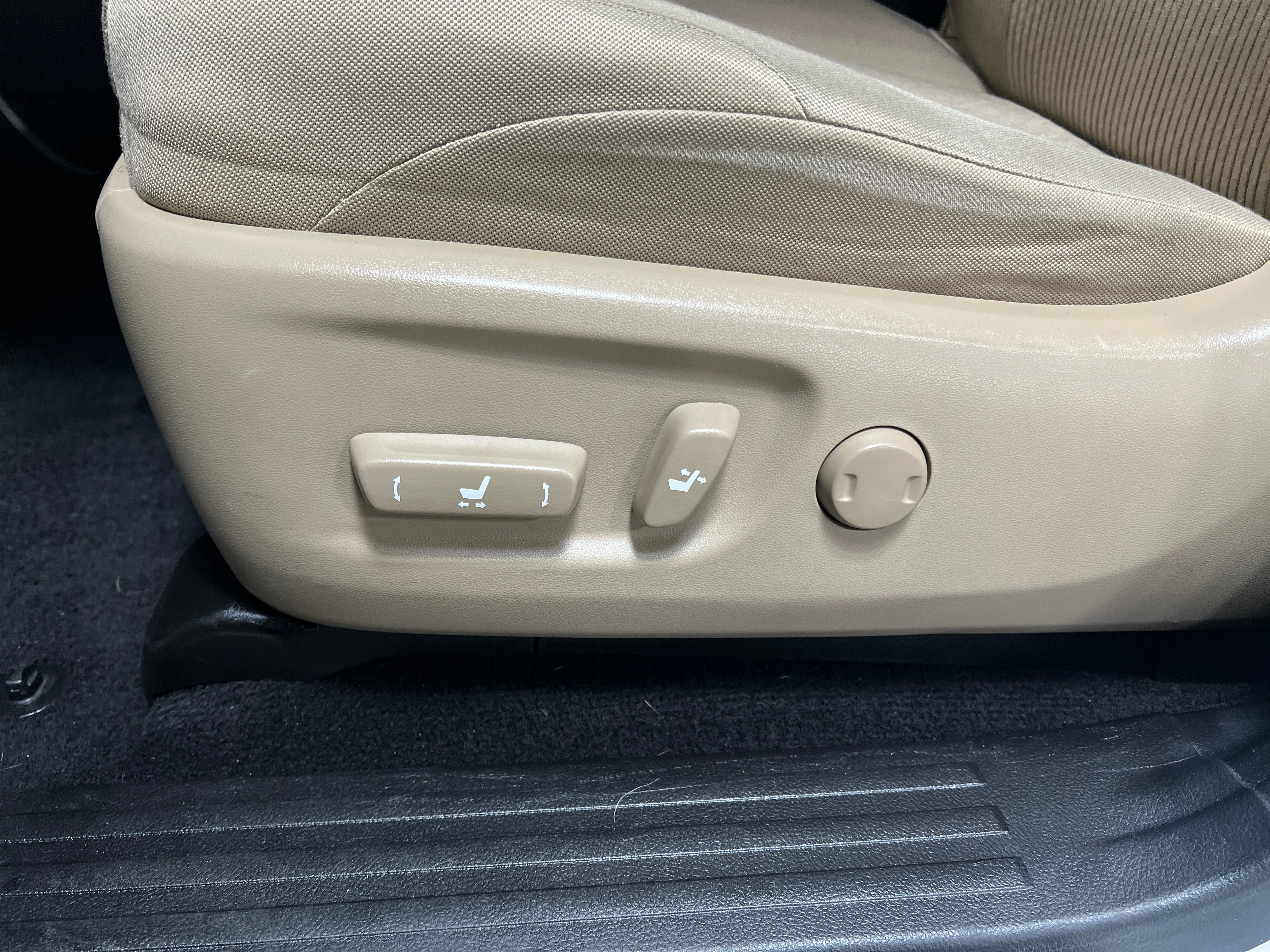 toyota 4runner 2019 JTEBU5JR5K5646272 image toyota 4runner 2019 JTEBU5JR5K5646272 image