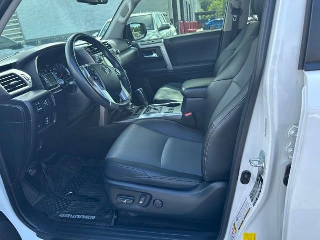 toyota 4runner 2019 JTEBU5JRXK5677372 image toyota 4runner 2019 JTEBU5JRXK5677372 image