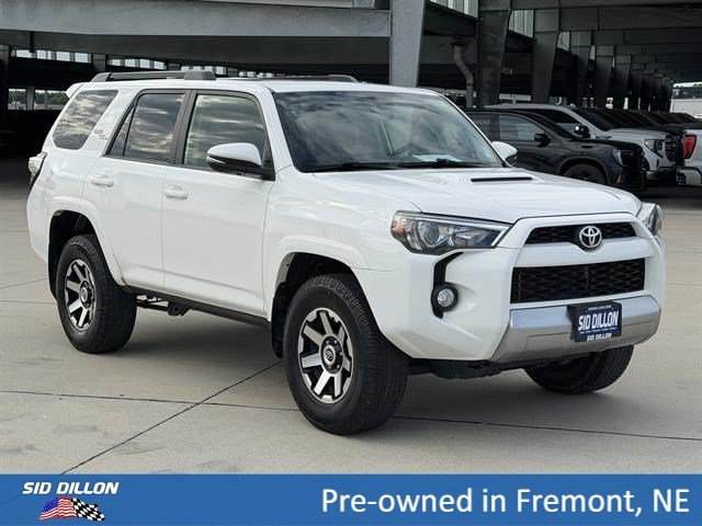 toyota 4runner 2019 JTEBU5JR0K5725168 image toyota 4runner 2019 JTEBU5JR0K5725168 image