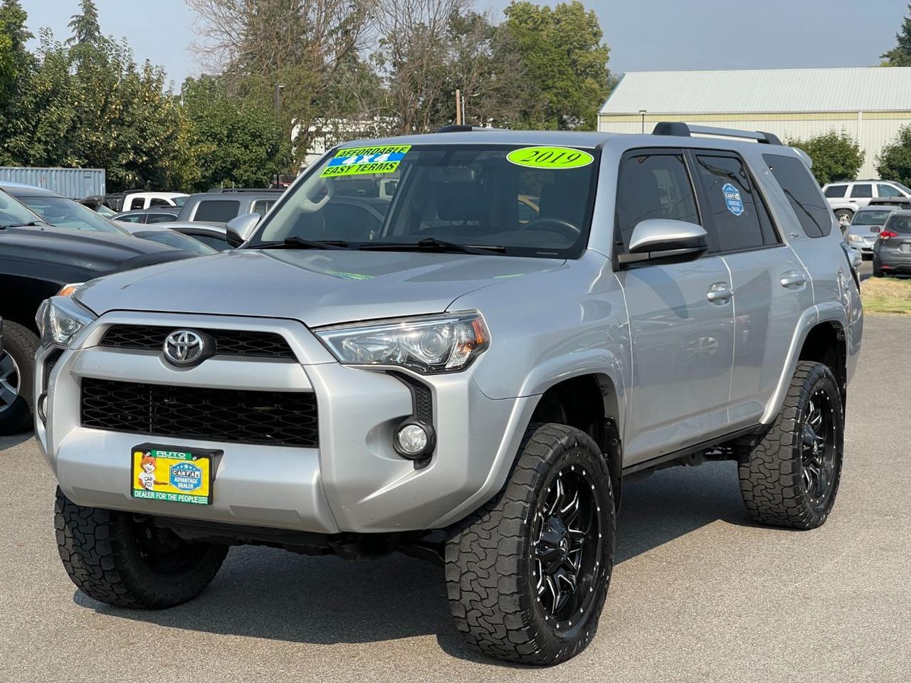 toyota 4runner 2019 JTEBU5JR0K5680488 image toyota 4runner 2019 JTEBU5JR0K5680488 image