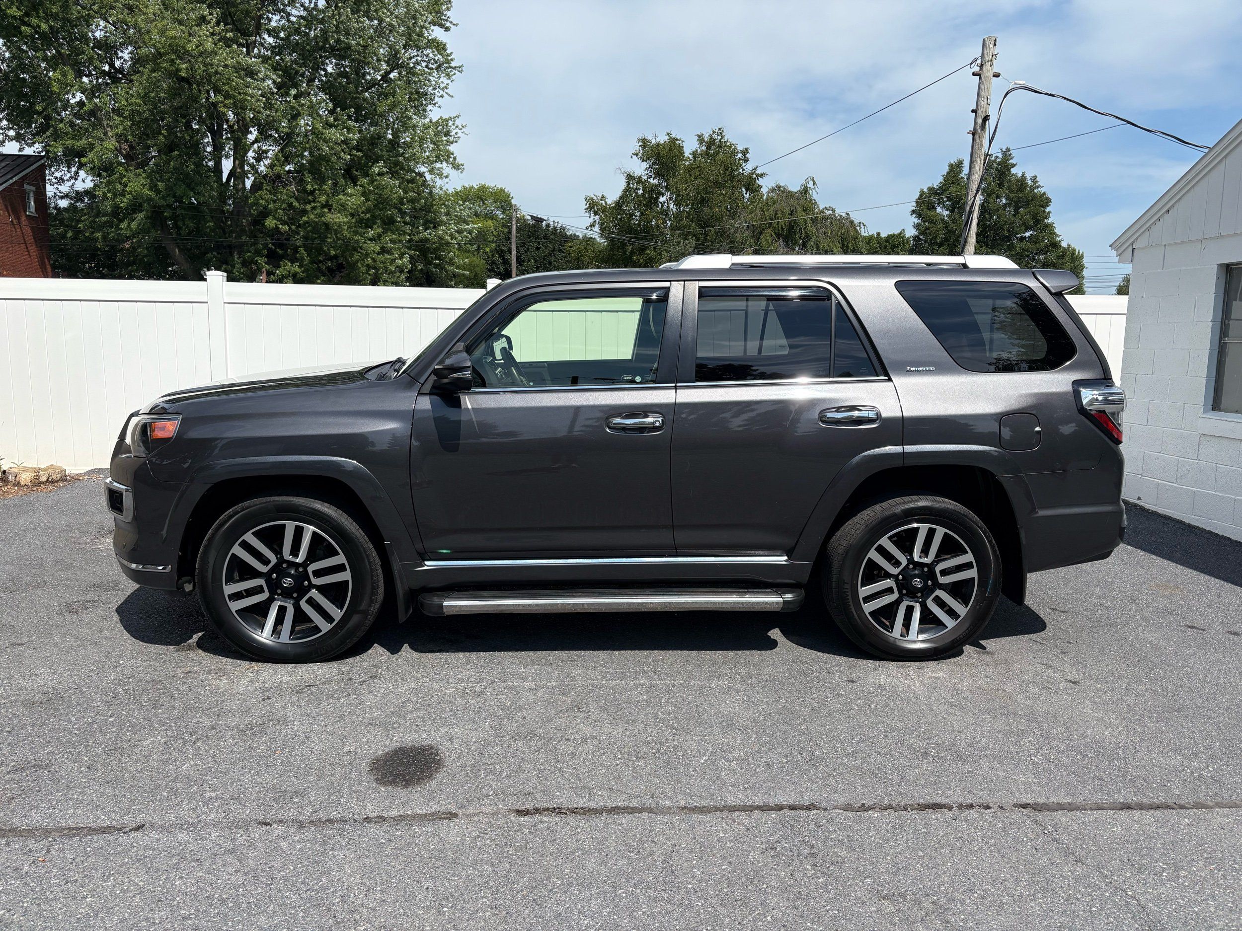 toyota 4runner 2018 JTEBU5JR6J5524793 image toyota 4runner 2018 JTEBU5JR6J5524793 image