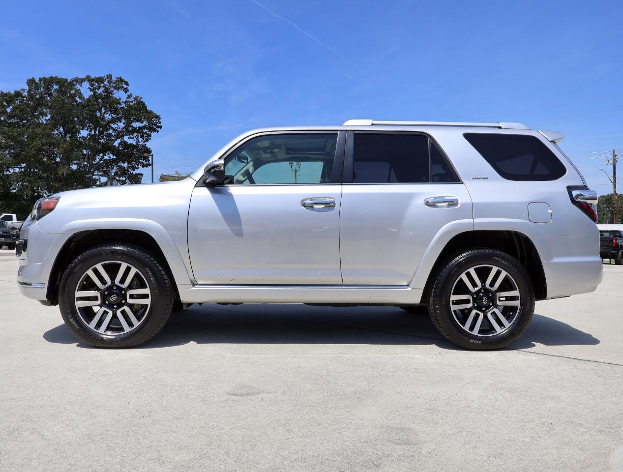toyota 4runner 2018 JTEBU5JR1J5605183 image toyota 4runner 2018 JTEBU5JR1J5605183 image