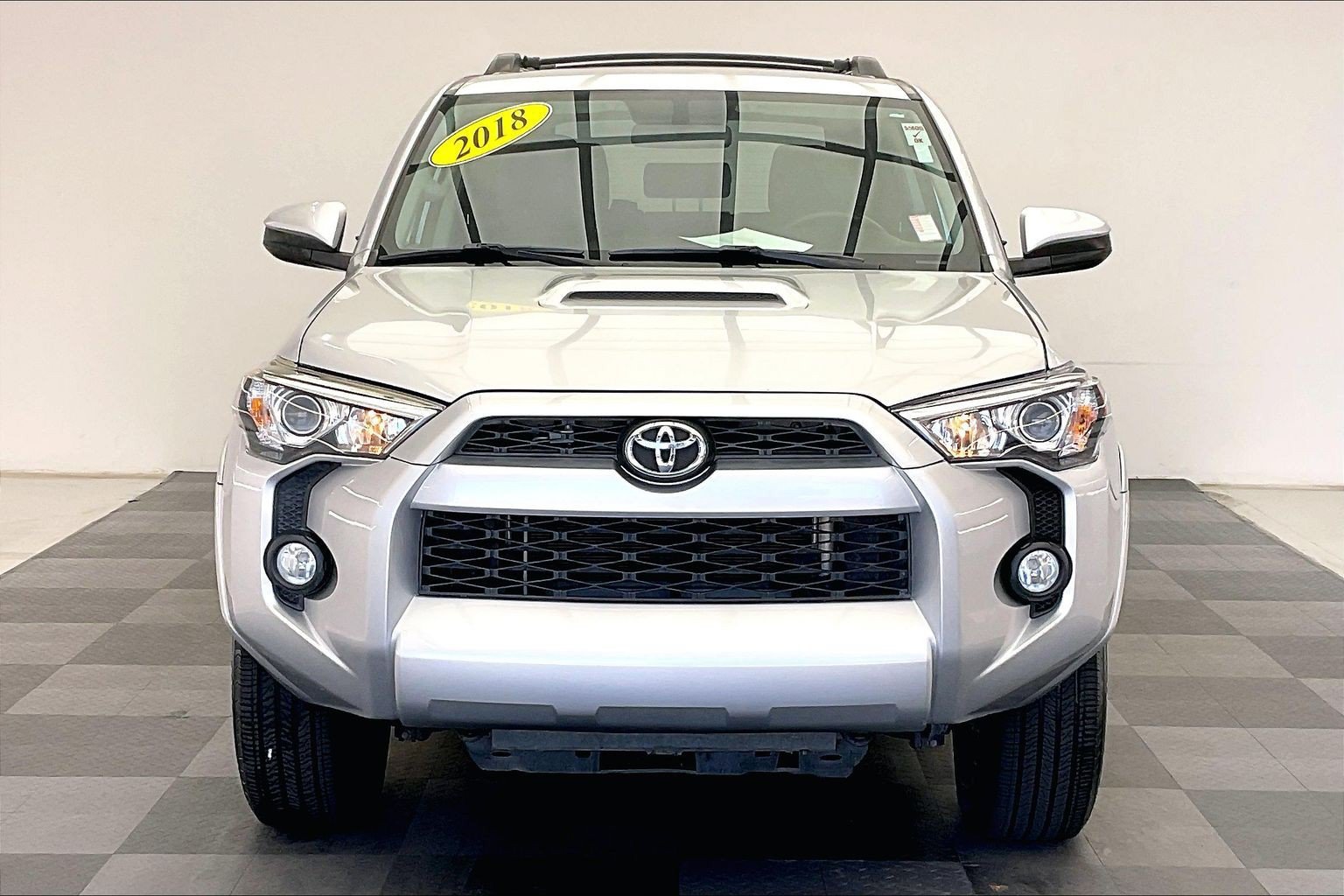 toyota 4runner 2018 JTEBU5JR1J5596209 image toyota 4runner 2018 JTEBU5JR1J5596209 image