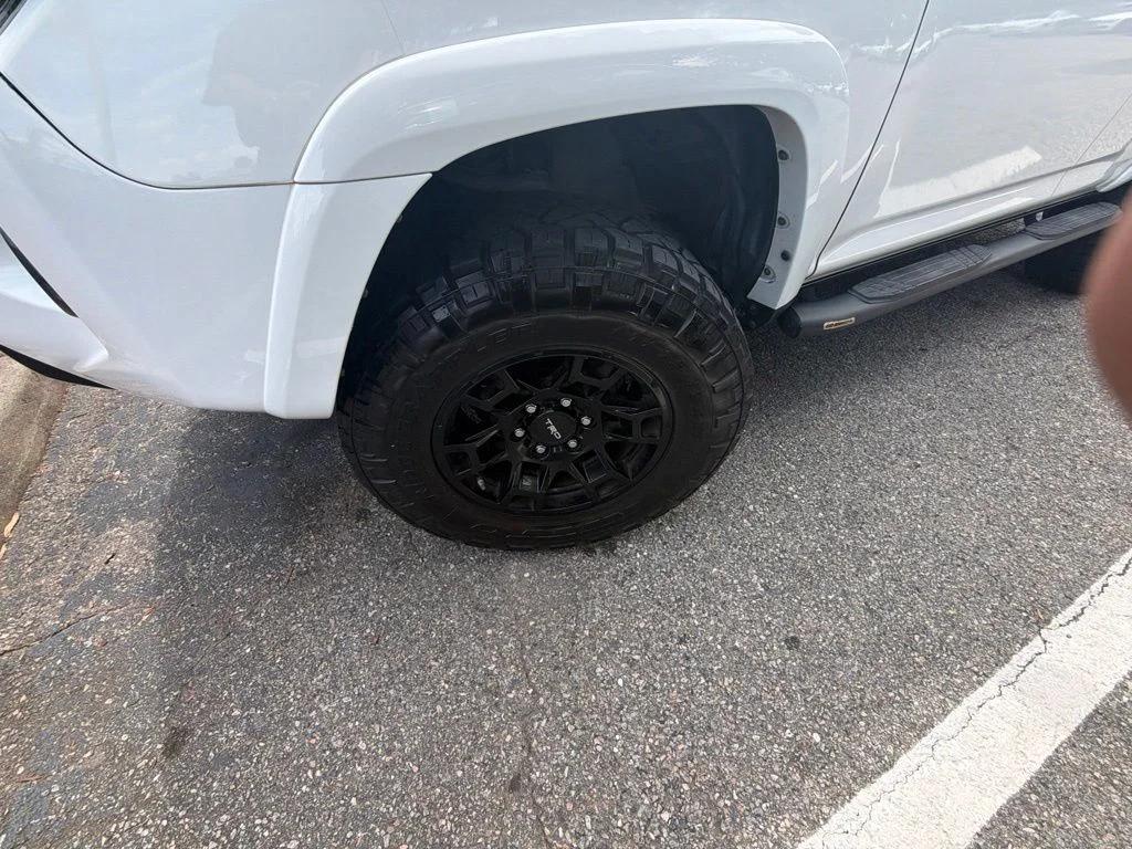 toyota 4runner 2018 JTEBU5JR3J5583252 image toyota 4runner 2018 JTEBU5JR3J5583252 image