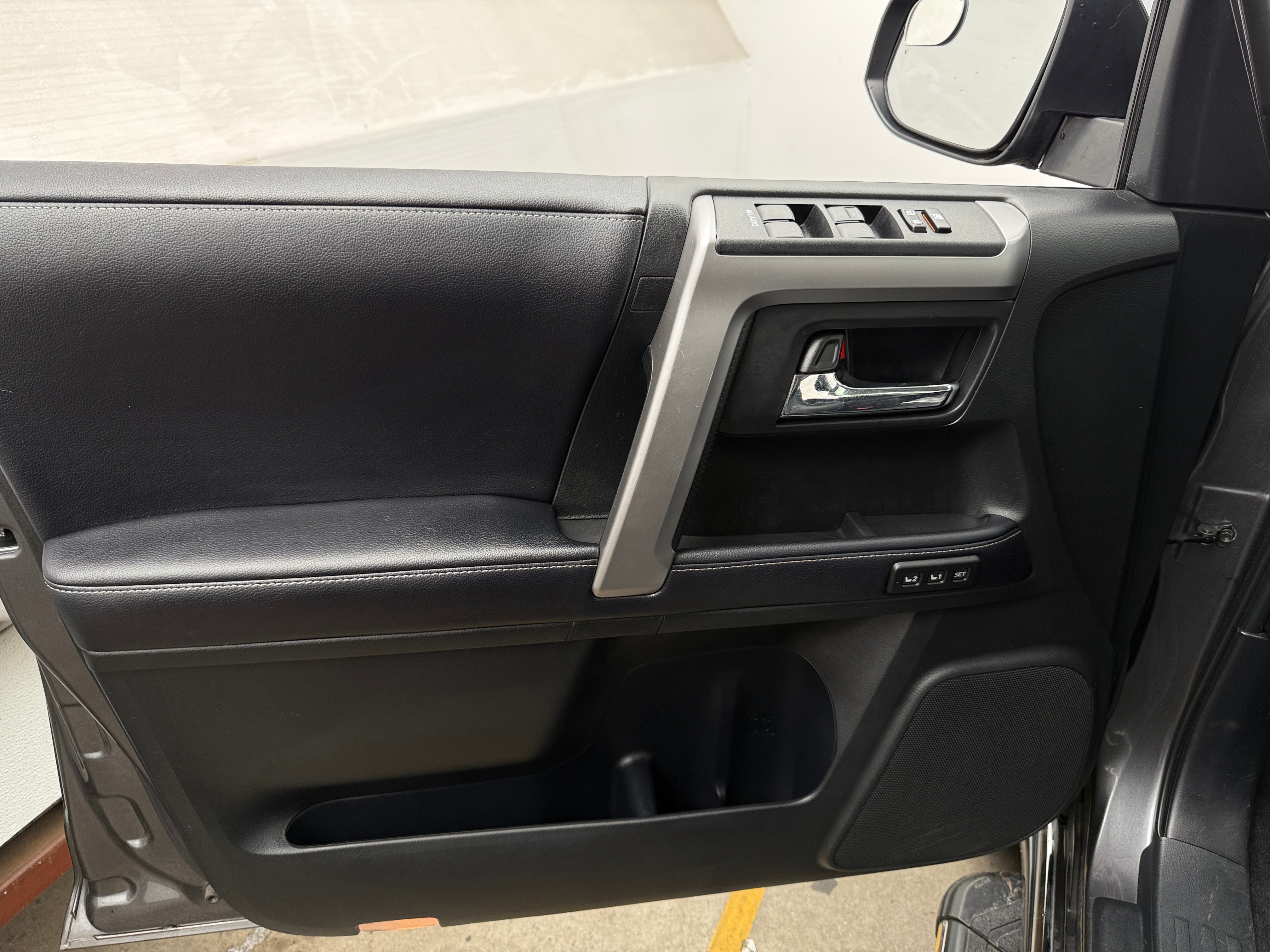 toyota 4runner 2018 JTEBU5JRXJ5557523 image toyota 4runner 2018 JTEBU5JRXJ5557523 image