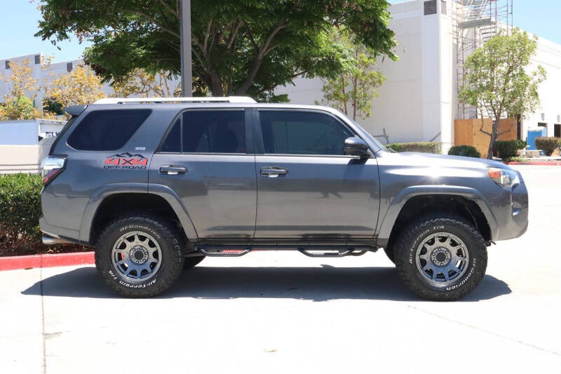 toyota 4runner 2018 JTEBU5JR2J5569262 image toyota 4runner 2018 JTEBU5JR2J5569262 image