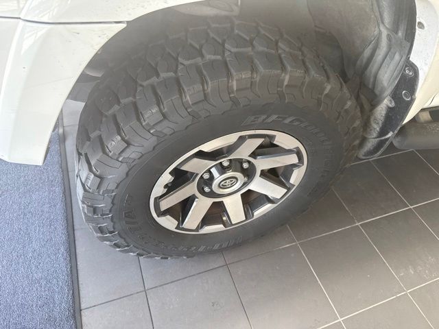 toyota 4runner 2018 JTEBU5JR7J5541473 image toyota 4runner 2018 JTEBU5JR7J5541473 image