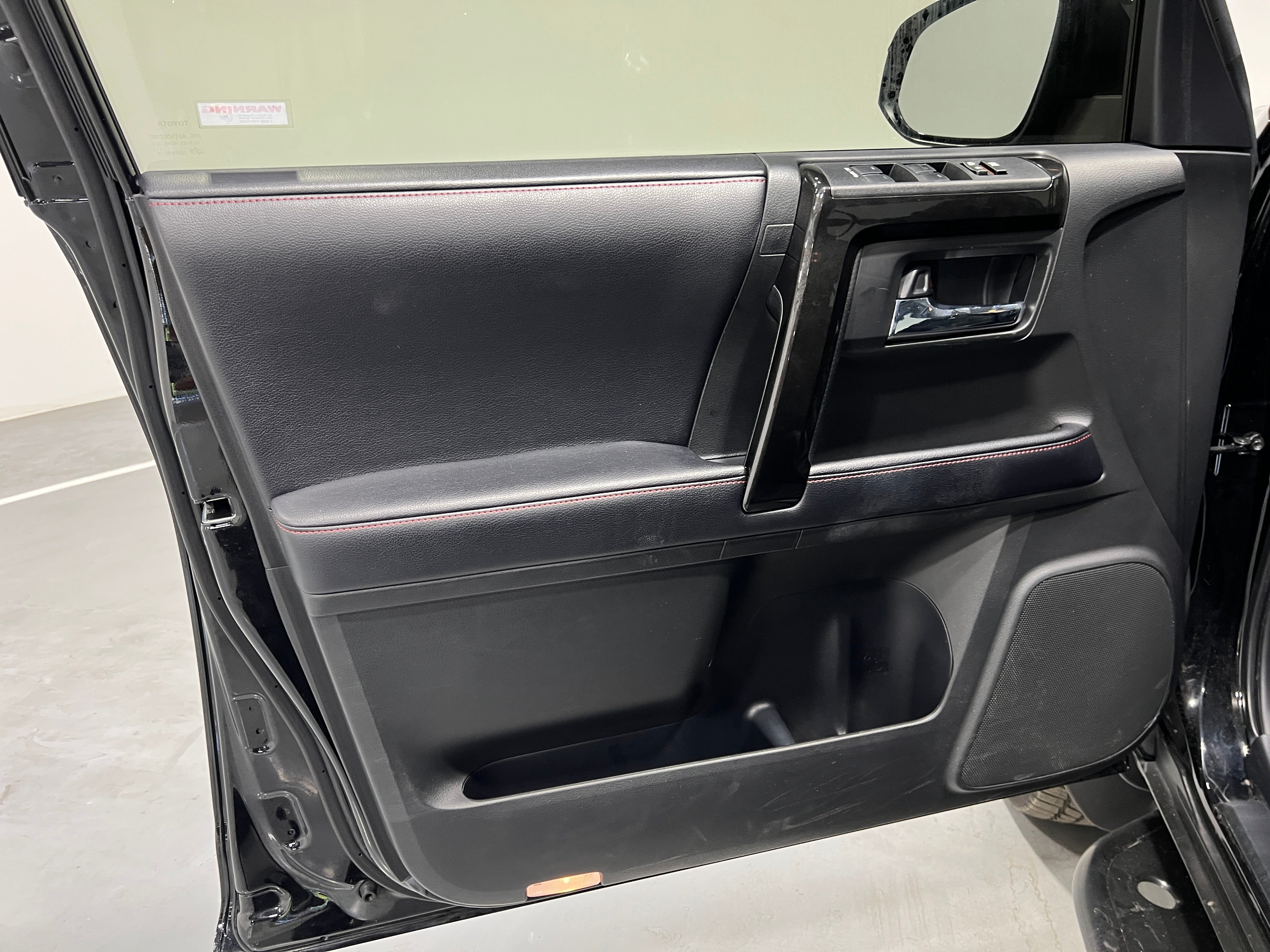 toyota 4runner 2018 JTEBU5JR0J5588215 image toyota 4runner 2018 JTEBU5JR0J5588215 image