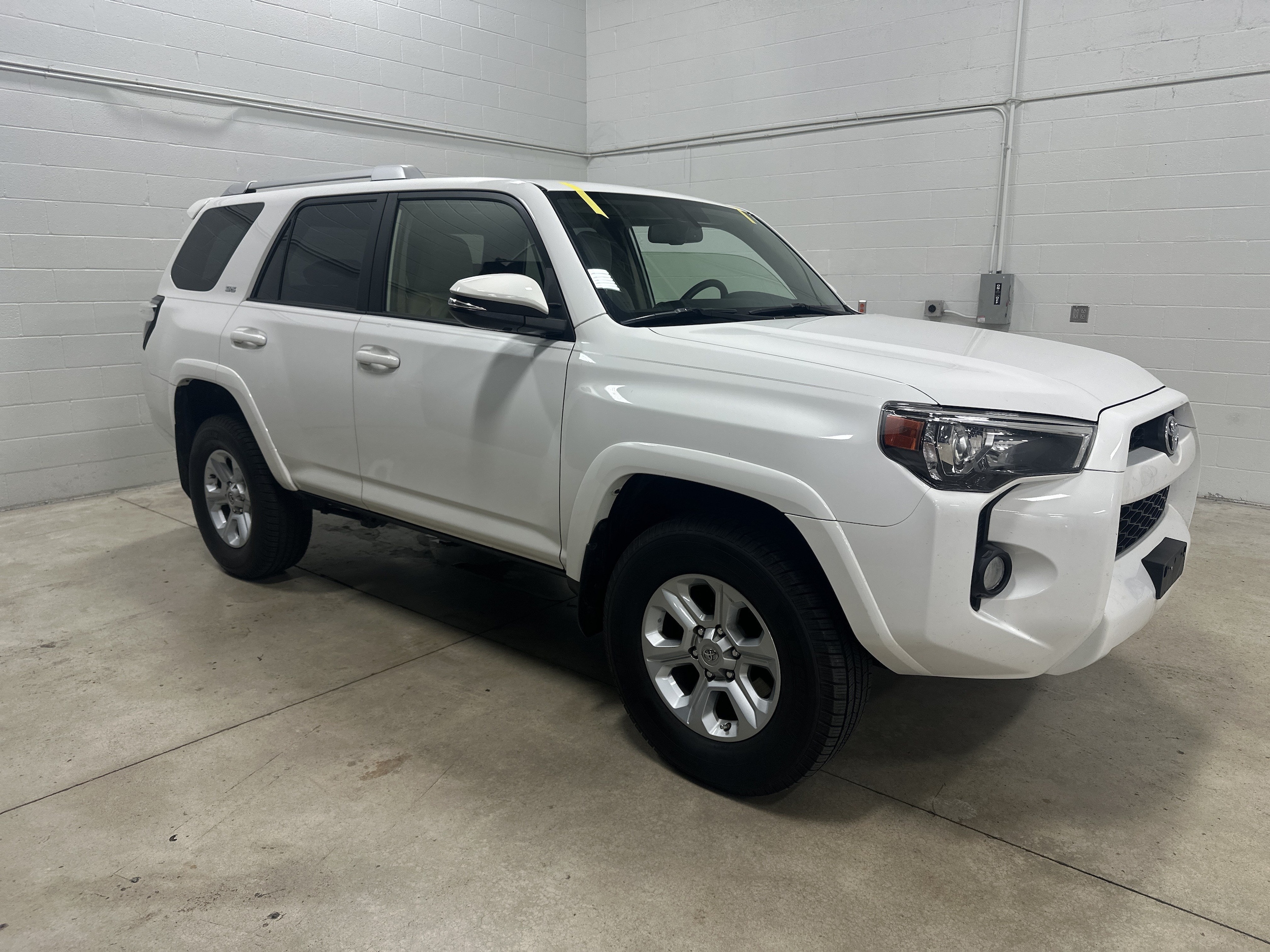 toyota 4runner 2017 JTEBU5JR7H5417682 image toyota 4runner 2017 JTEBU5JR7H5417682 image