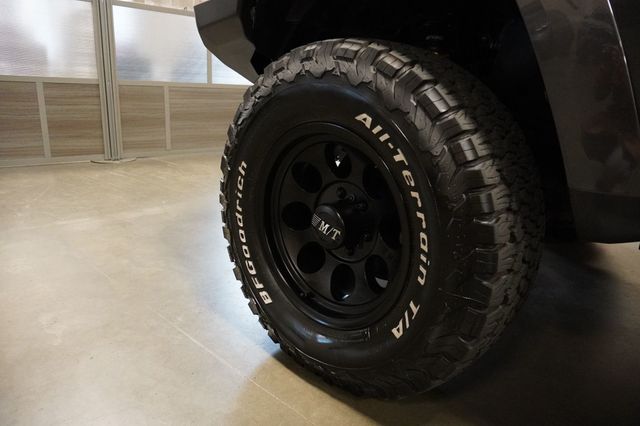 toyota 4runner 2017 JTEBU5JR8H5477048 image