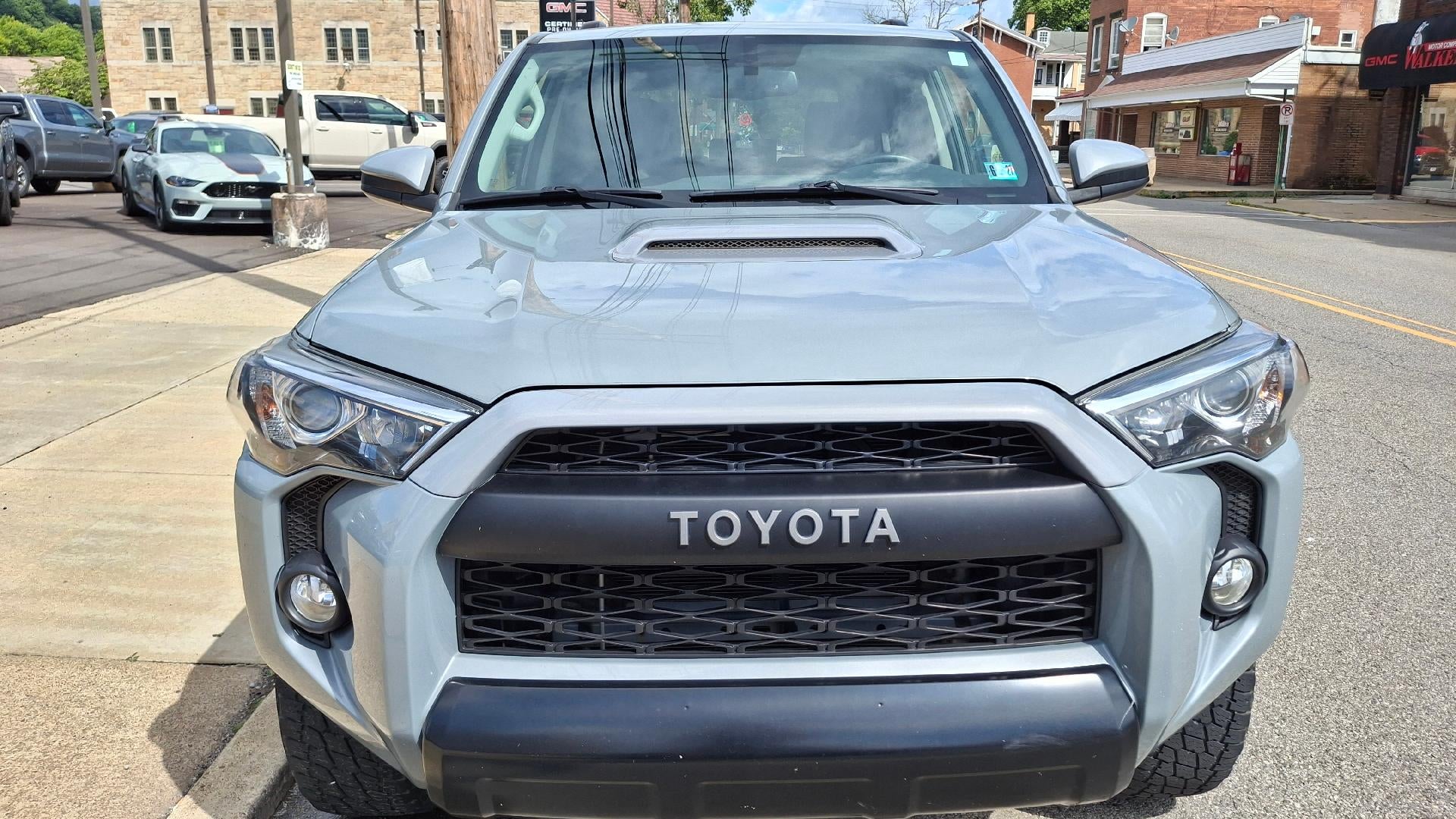 toyota 4runner 2017 JTEBU5JRXH5452037 image toyota 4runner 2017 JTEBU5JRXH5452037 image