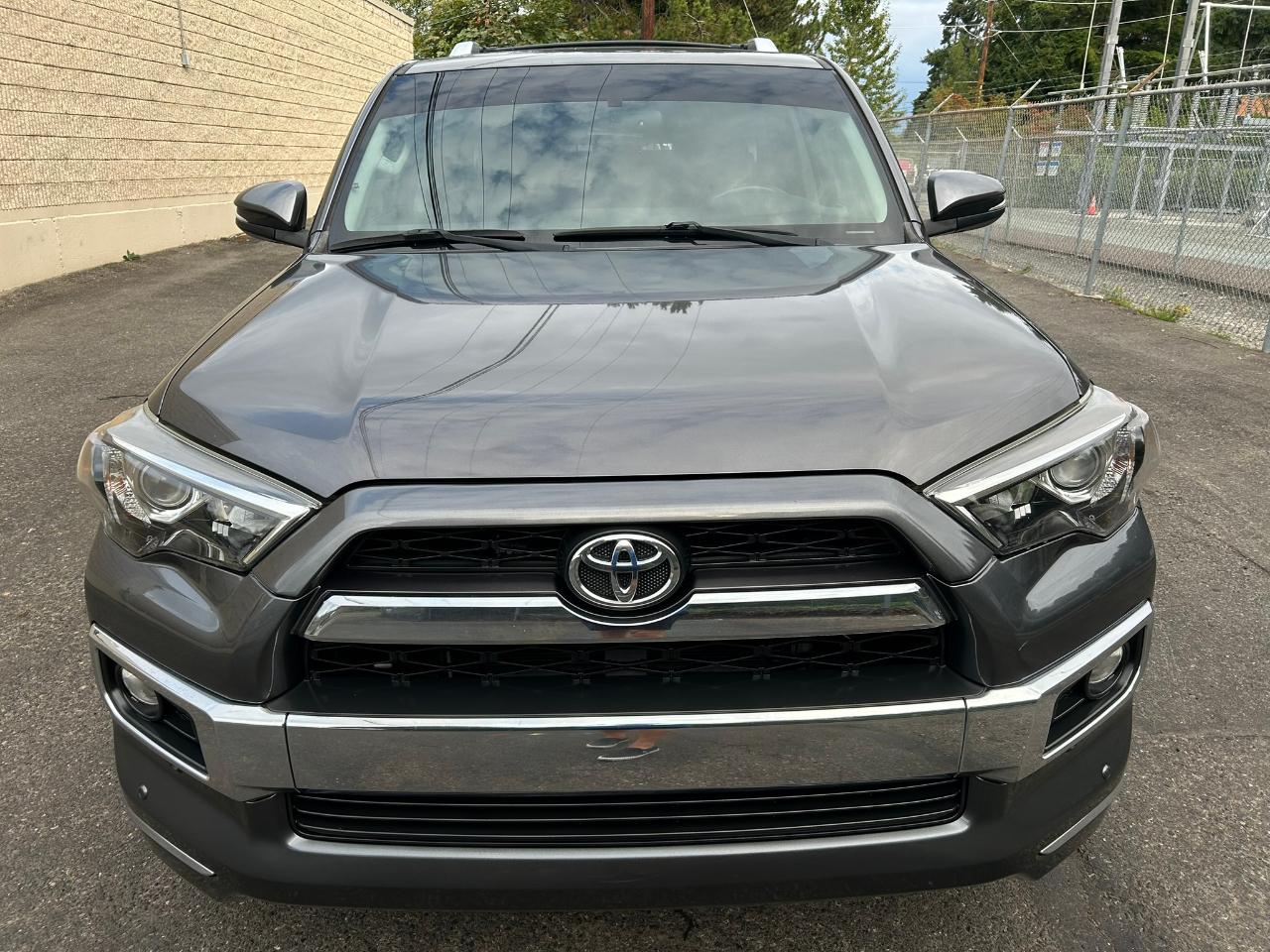 toyota 4runner 2017 JTEBU5JR9H5456662 image toyota 4runner 2017 JTEBU5JR9H5456662 image