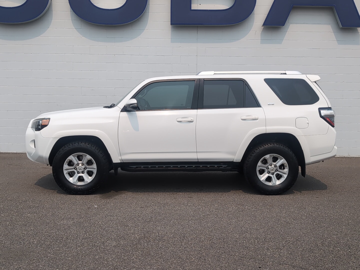 toyota 4runner 2017 JTEBU5JR8H5434930 image toyota 4runner 2017 JTEBU5JR8H5434930 image
