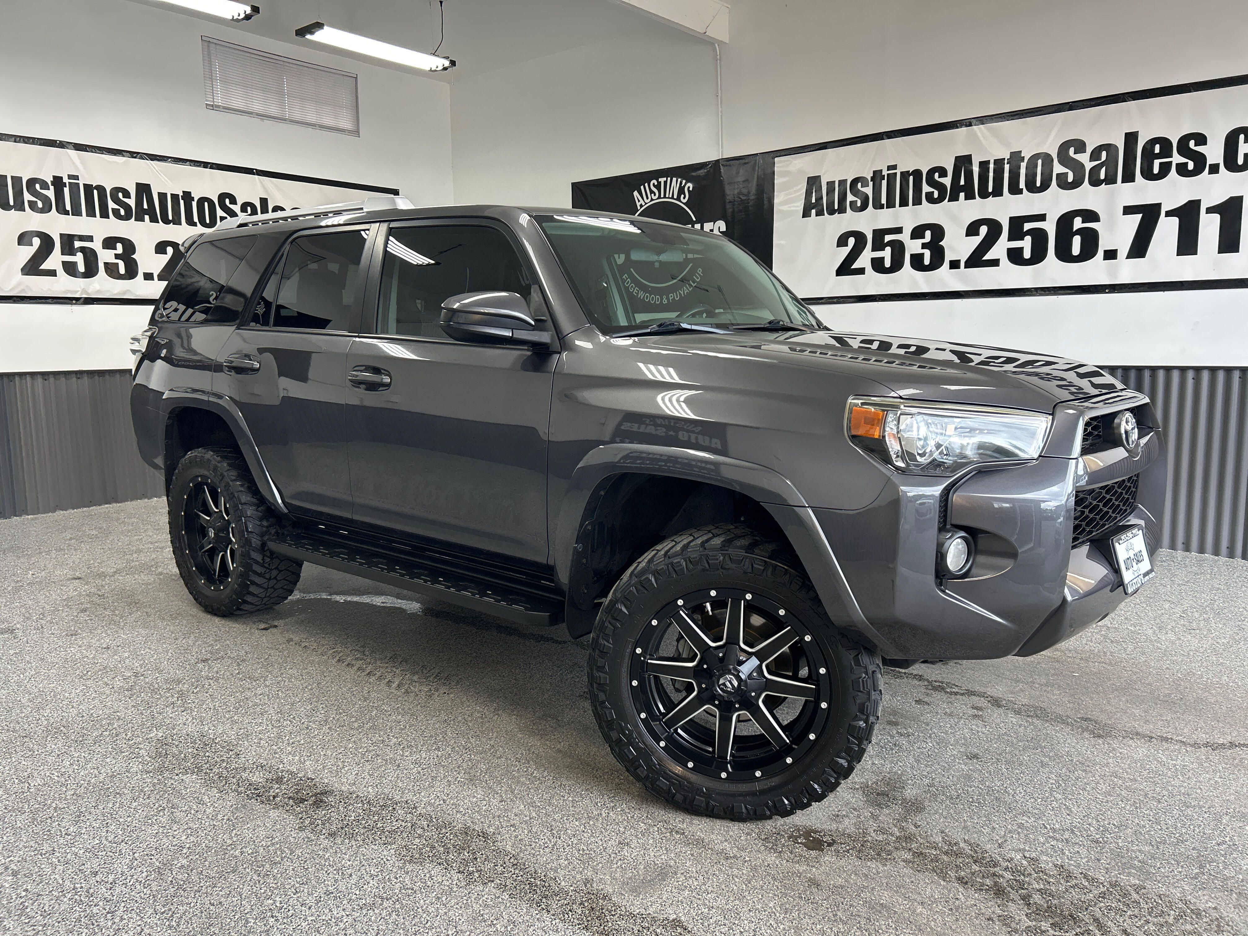 toyota 4runner 2017 JTEBU5JRXH5440471 image toyota 4runner 2017 JTEBU5JRXH5440471 image