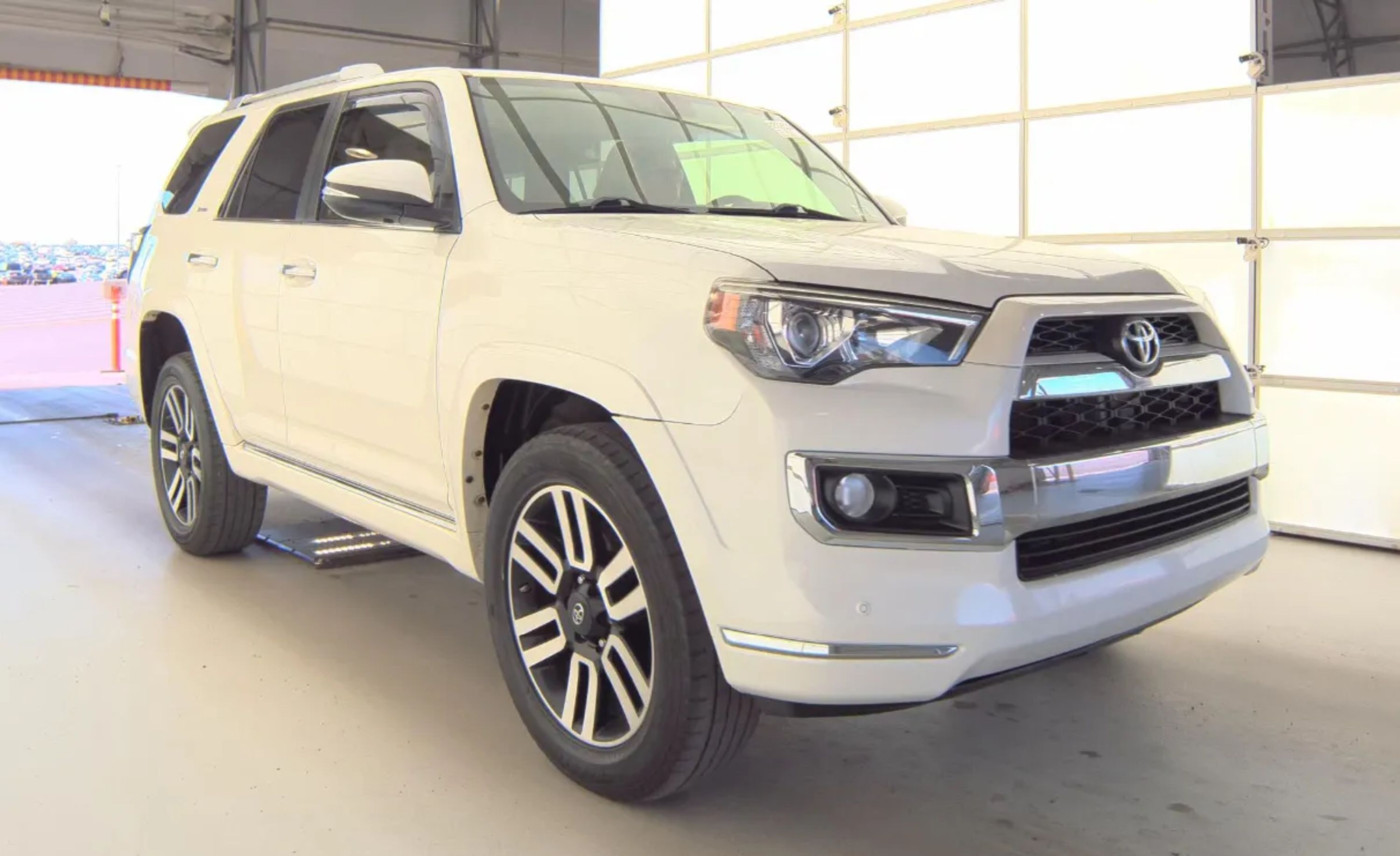 toyota 4runner 2017 JTEBU5JRXH5433634 image toyota 4runner 2017 JTEBU5JRXH5433634 image