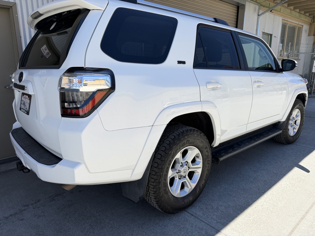 toyota 4runner 2020 JTEBU5JR8L5805139 image toyota 4runner 2020 JTEBU5JR8L5805139 image